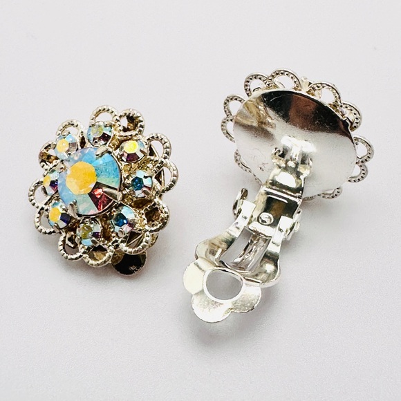 Clip-on Earrings. Last one - Picture 5 of 9